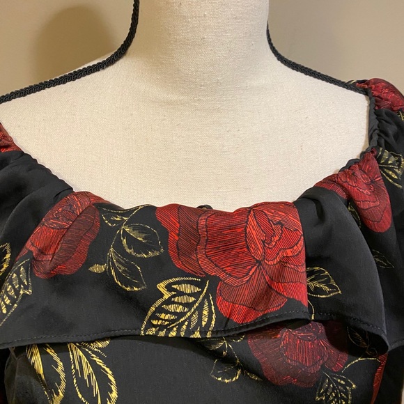 Cupcakes & Cashmere Rose Floral Halter Dress - Picture 7 of 14